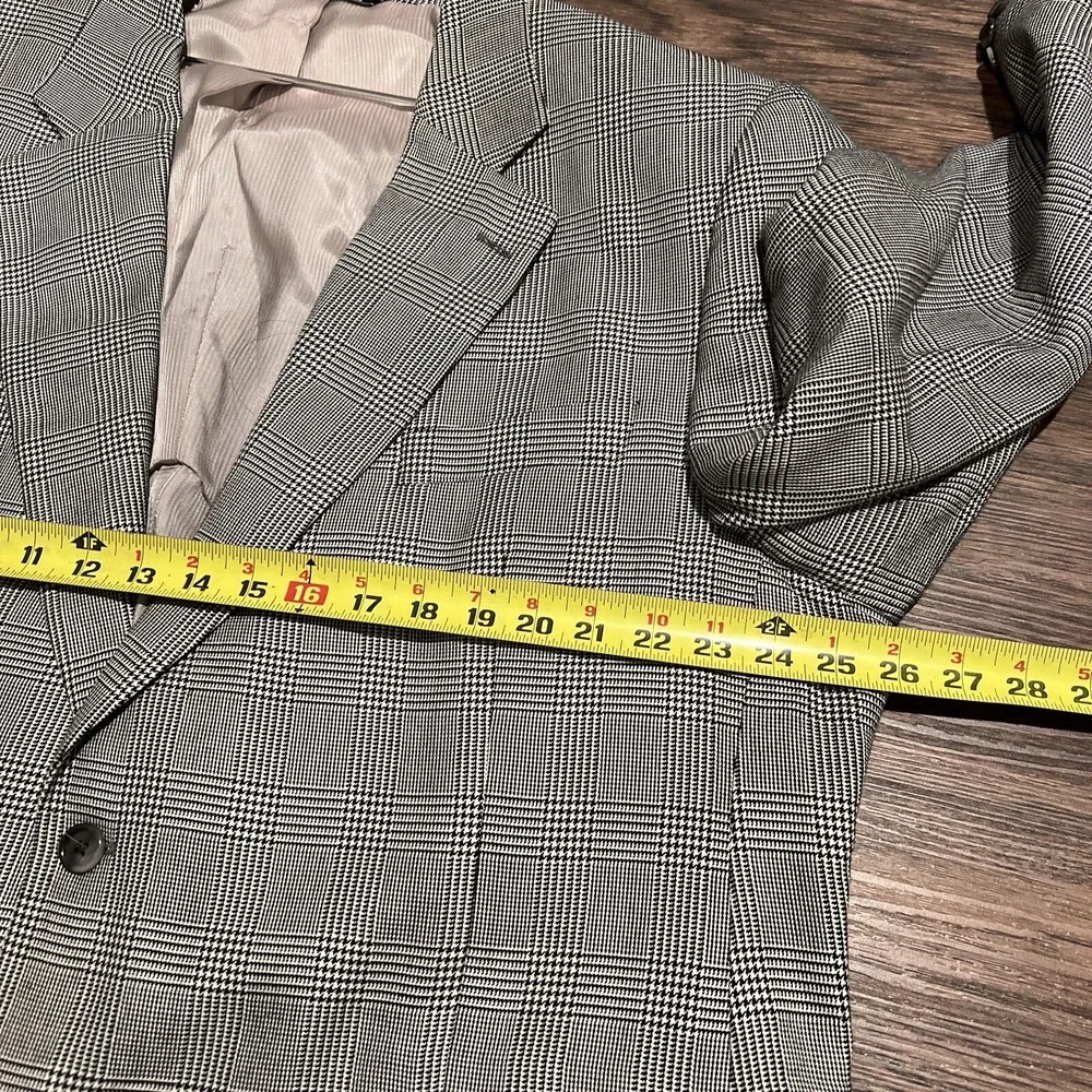 Jack Victor Loretowood spj Italy Woven Fabric Check Plaid Blazer Sz 48R Viscose